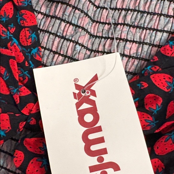 Stylish Women's Top in Classic Brown - Picture 7 of 8